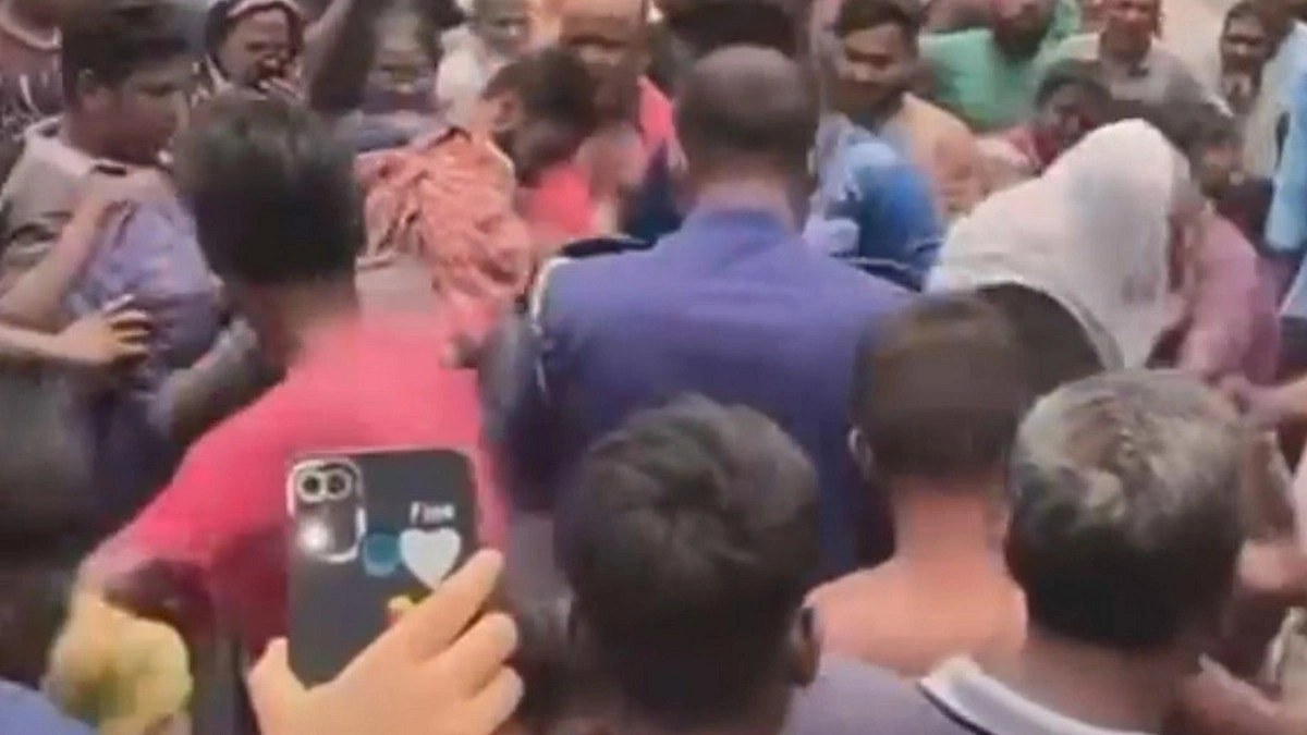 কুষ্টিয়ায় শিশু ধর্ষণচেষ্টার অভিযোগে যুবককে মারধর