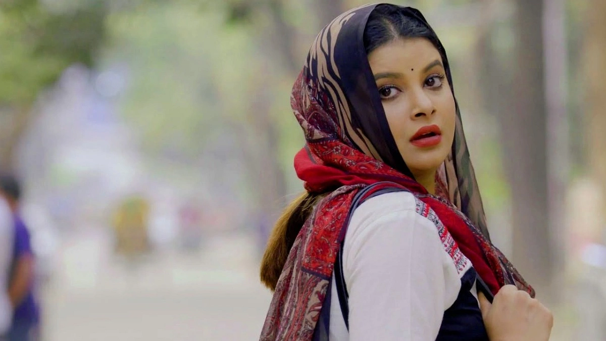 খারাপ সঙ্গীর চেয়ে একা থাকাই ভালো: শবনম ফারিয়া