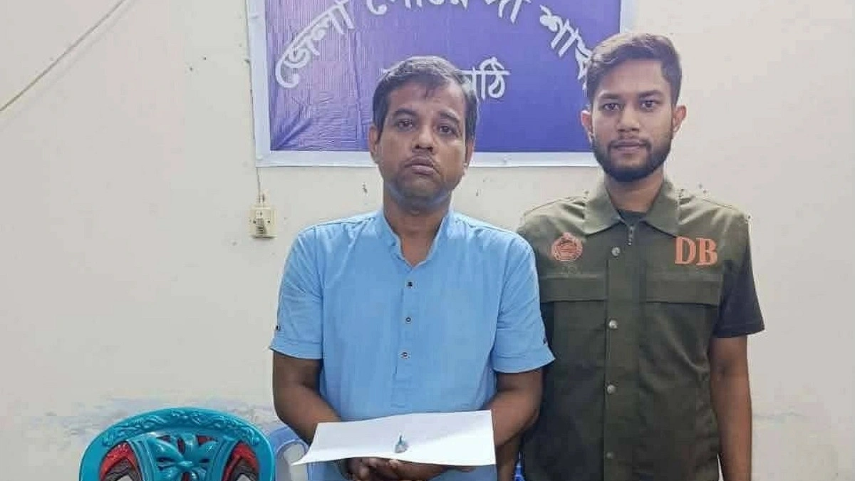 ইয়াবাসহ গ্রেপ্তার কালী মন্দিরের পুরোহিত