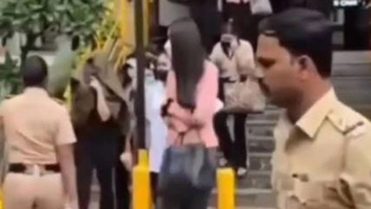 মুম্বাইয়ের হোটেল থেকে দুই নায়িকাকে উদ্ধার করল পুলিশ