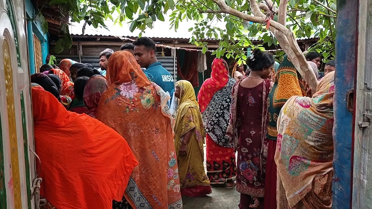 স্ত্রীকে পিটিয়ে হত্যার অভিযোগ, স্বামী আটক