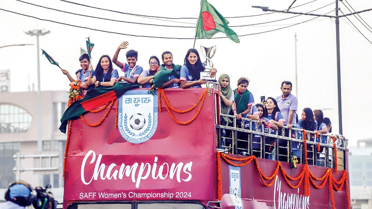 শিরোপা হারিয়ে আগের বোনাস পেলেন মেয়েরা