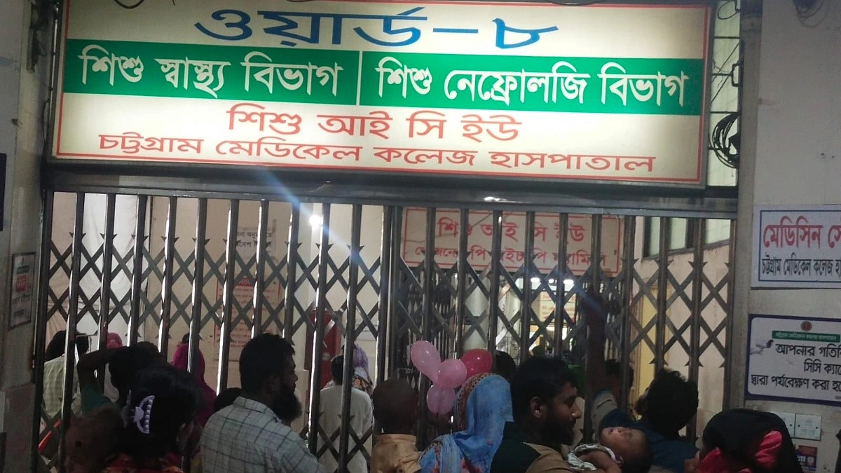 হাসপাতালে ছেলের জন্য বাবা, বাবার জন্য ছেলে