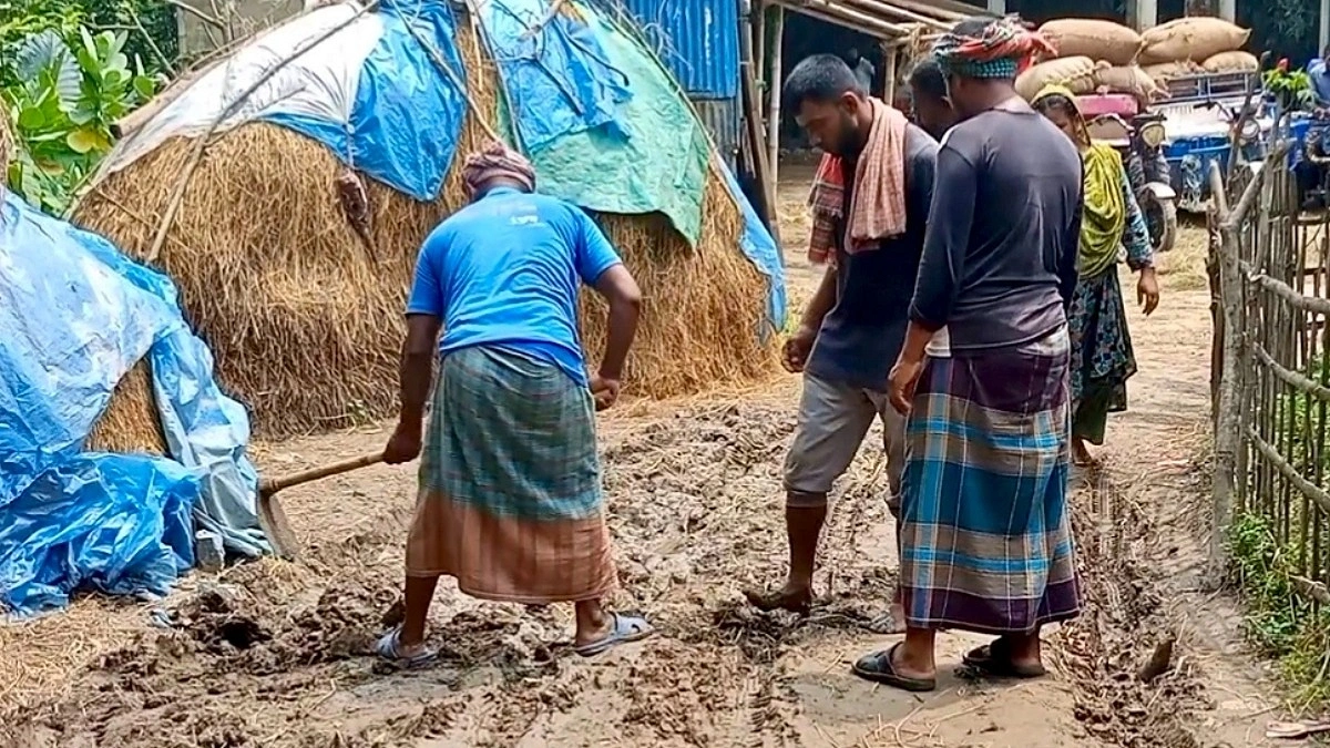 সড়ক সংস্কারের আশ্বাস মেলে, হয় না সমাধান