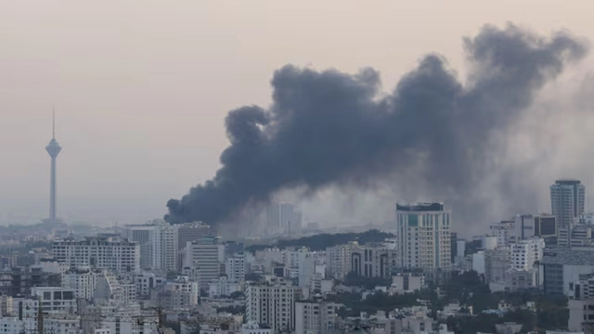ইরানে আরও মারাত্মক হামলার হুমকি যুক্তরাষ্ট্রের