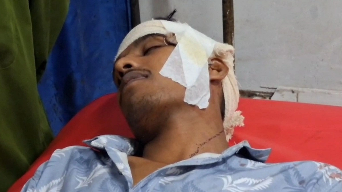 পতাকা টাঙানোকে কেন্দ্র করে আর্জেন্টিনা সমর্থককে পেটাল ব্রাজিল সমর্থক