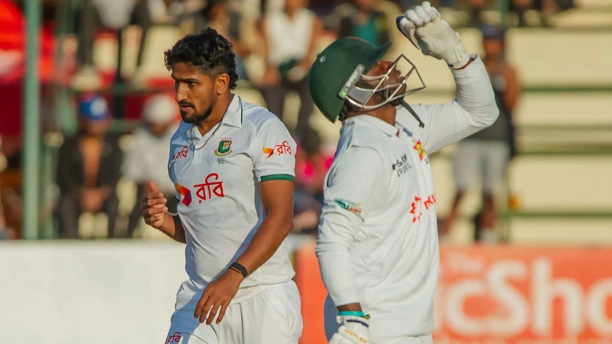 লাঞ্চে লিড একশ ছাড়িয়েছে জিম্বাবুয়ের