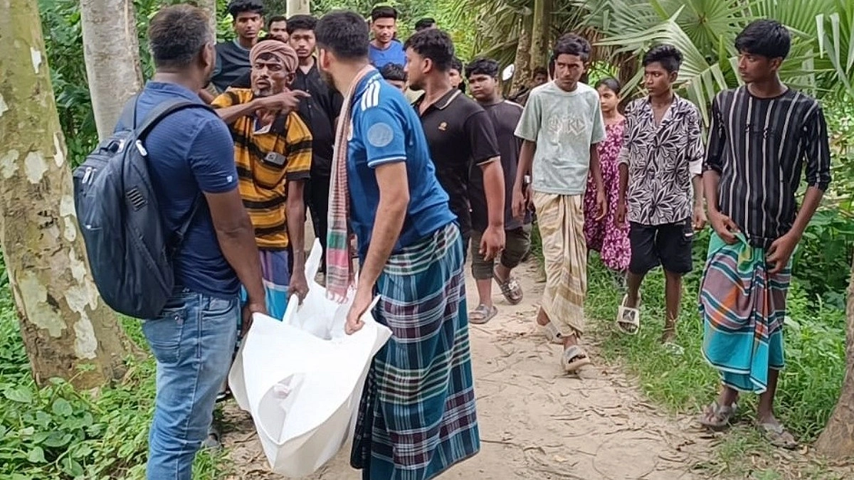 মানিকগঞ্জে বৃদ্ধাকে কুপিয়ে হত্যা, মেয়ে আটক