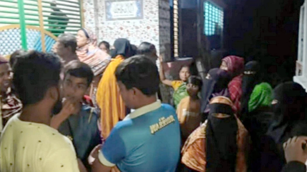 স্ত্রীকে কুপিয়ে হত্যার অভিযোগে স্বামী আটক