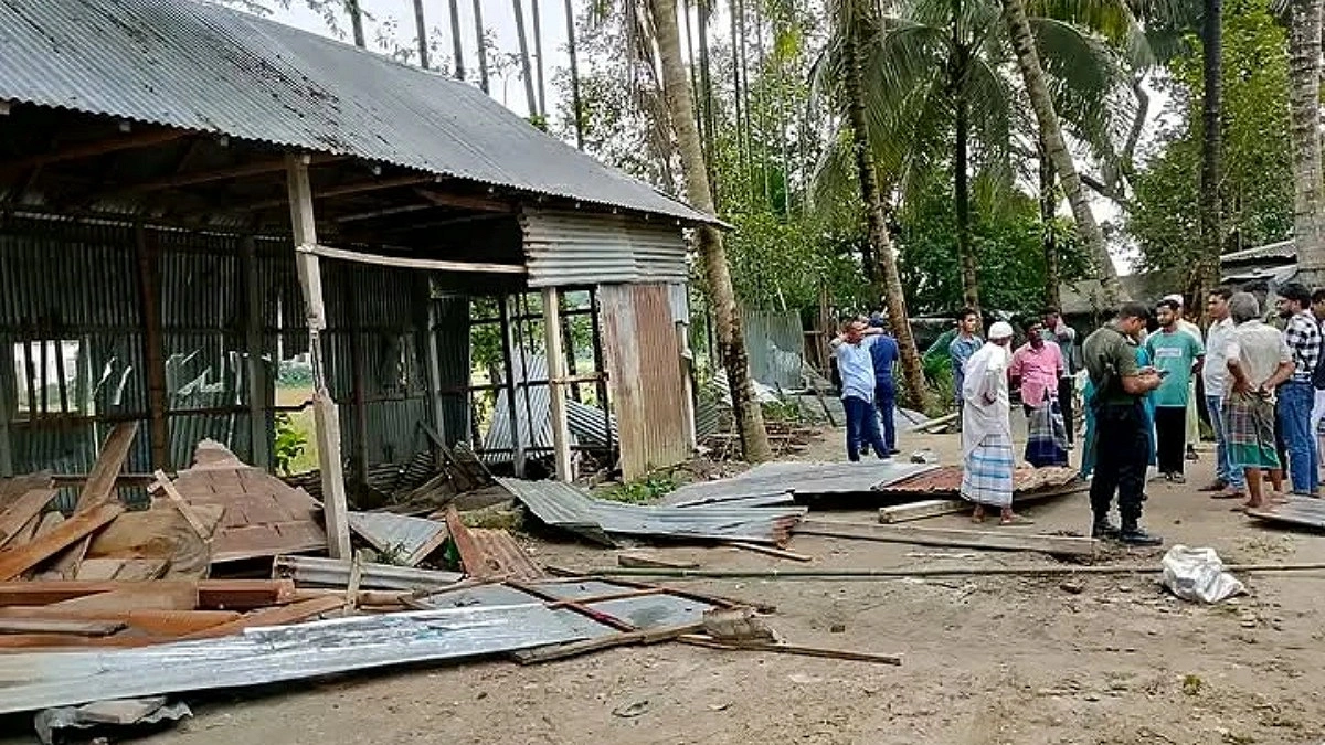 ৩ দিন পর প্রত্যাহার ১৪৪ ধারা, এলাকায় গ্রেপ্তার আতঙ্ক
