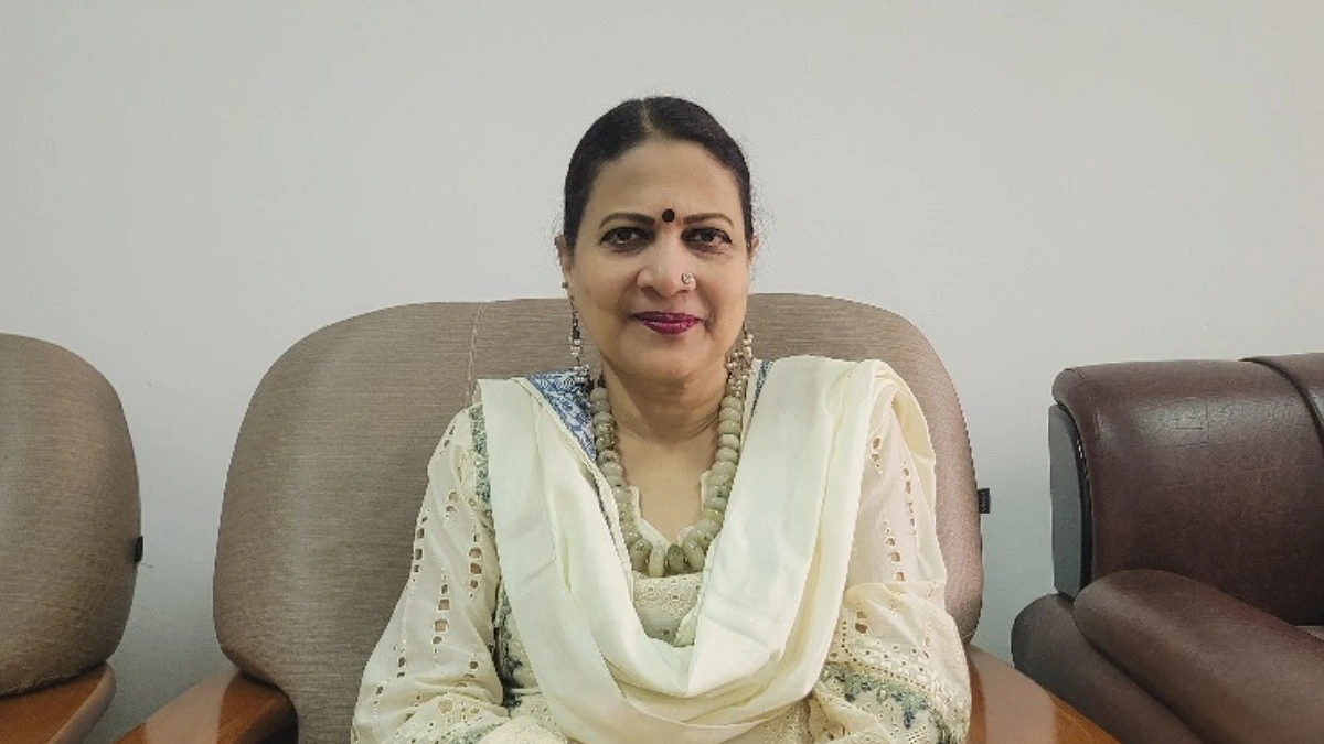 বাউবি থেকে সরিয়ে দেওয়া হলো অধ্যাপক নাজনীনকে