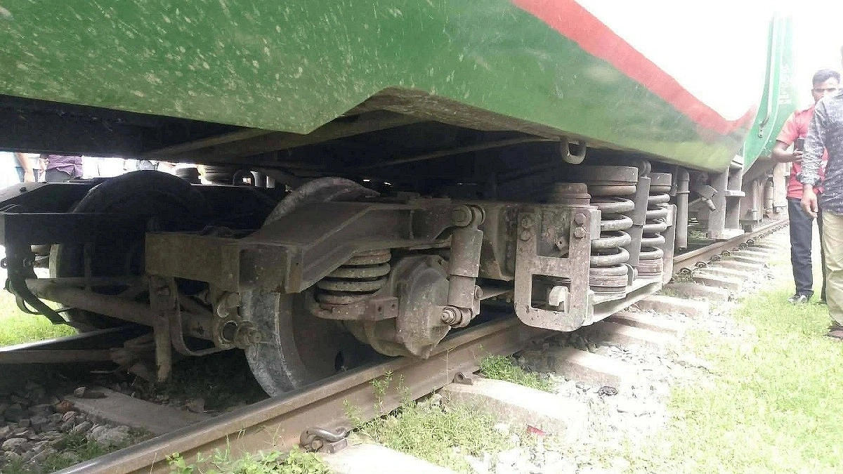 তিন ঘণ্টা পর ময়মনসিংহ-জামালপুর রুটে ট্রেন চলাচল স্বাভাবিক