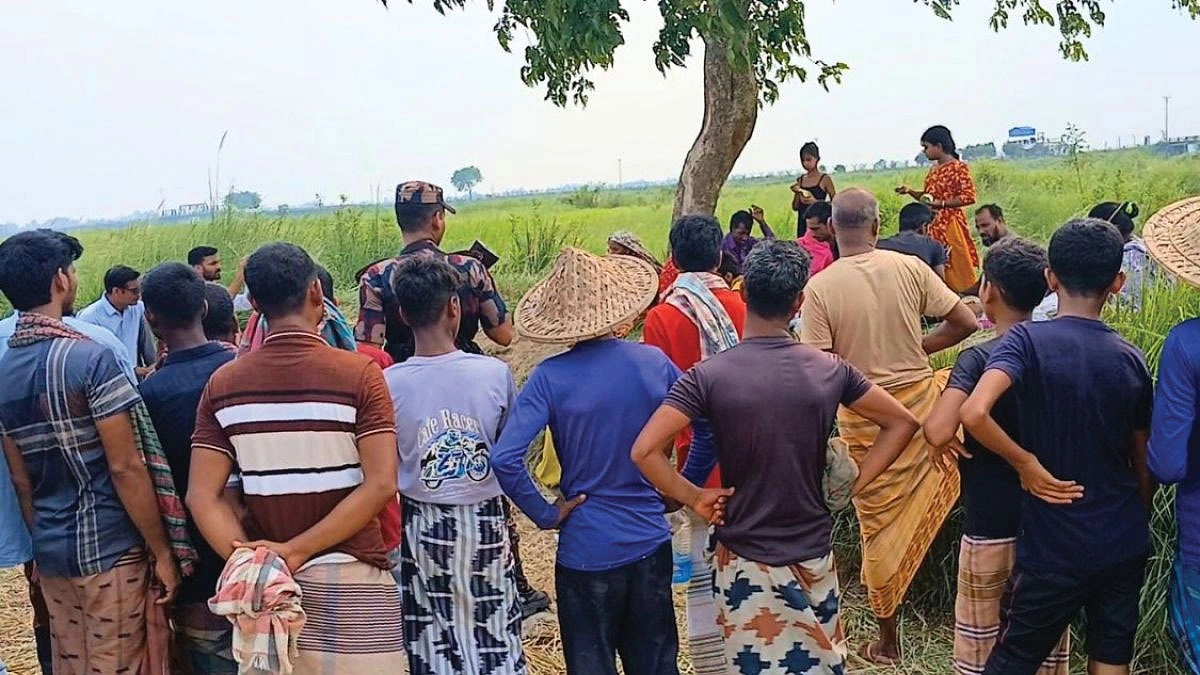 সীমান্ত পাহারায় গ্রামবাসী, ২ জেলায় পুশইন রোধ