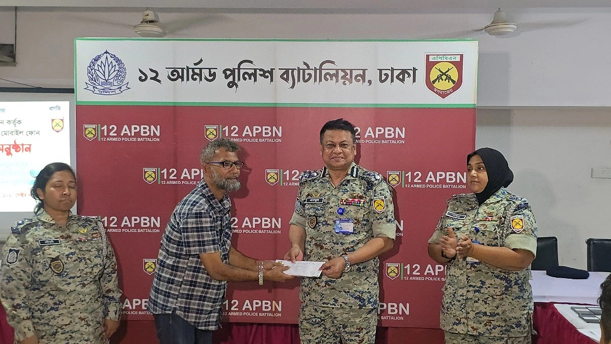 এক বছরে ২ হাজার ৯৭টি হারানো মোবাইল ফোন উদ্ধার