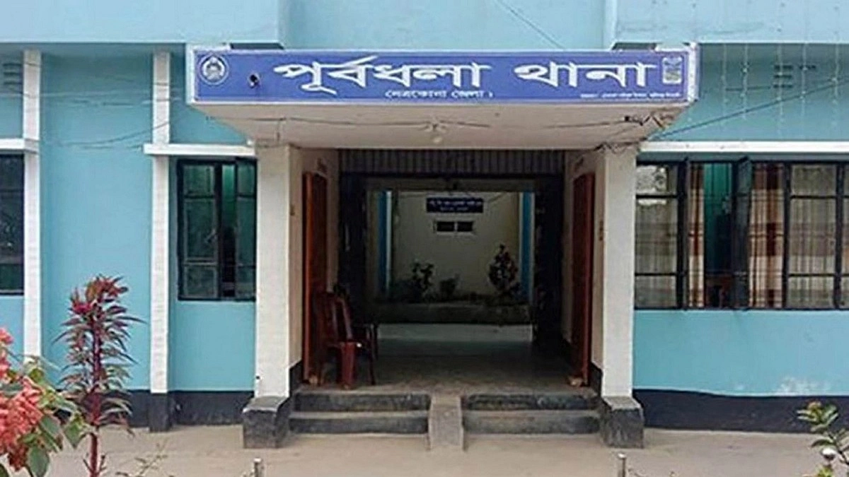 বকেয়া বিল চাইতে গিয়ে হামলার শিকার বিদ্যুৎকর্মীরা, দুই নারী গ্রেপ্তার