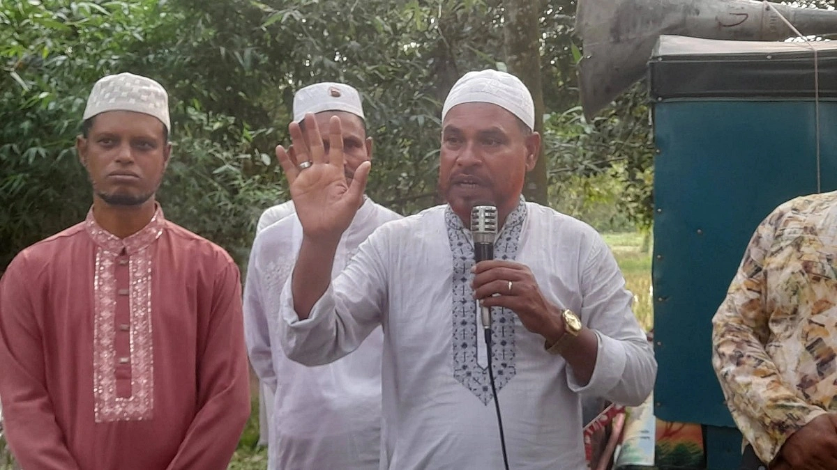 মৃত্যুসংবাদ শুনলেই জানাজায় হাজির আইয়ুব চৌধুরী