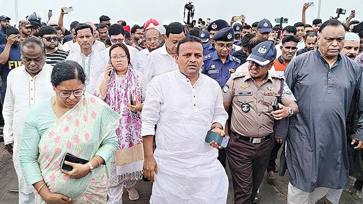 ঘাট পরিদর্শনে নৌপ্রতিমন্ত্রী, তদন্তে দুই কমিটি