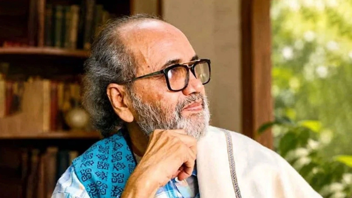 আল মুজাহিদী : এক বহুমাত্রিক কবি