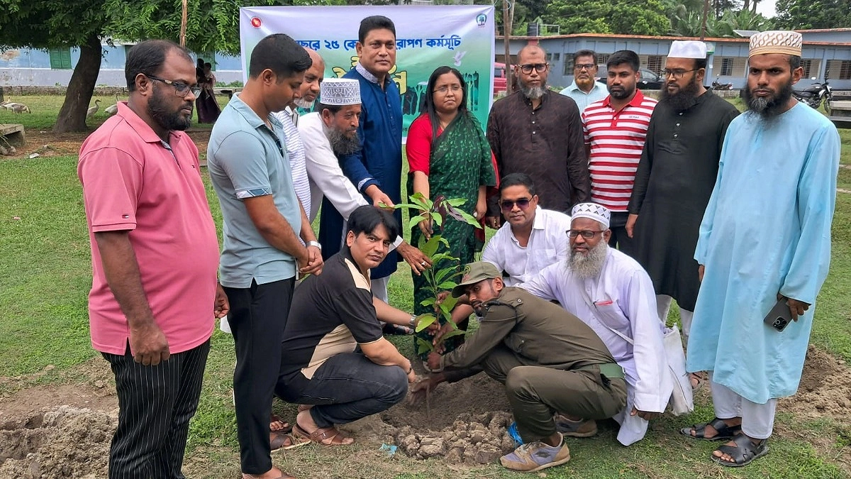 শরণখোলায় বৃক্ষরোপণ কর্মসূচির উদ্বোধন