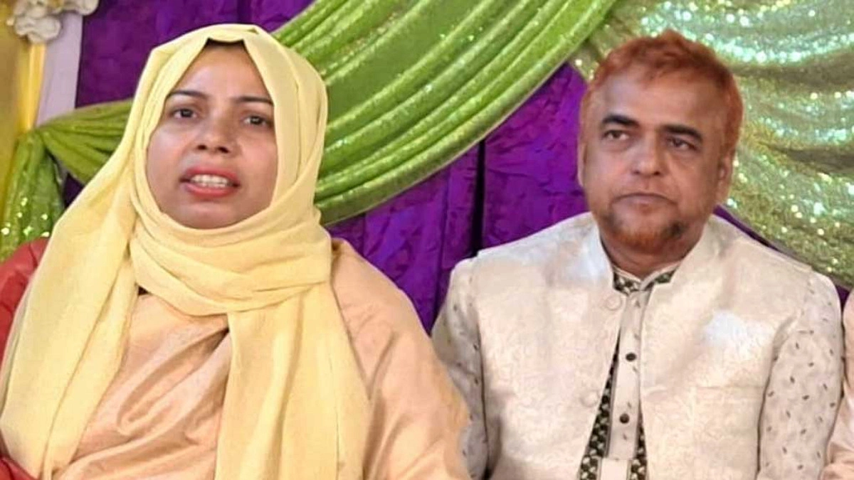 ‘মানবিকতা কোথায়? মৃত্যুপথযাত্রীর সব নিয়ে গেল’
