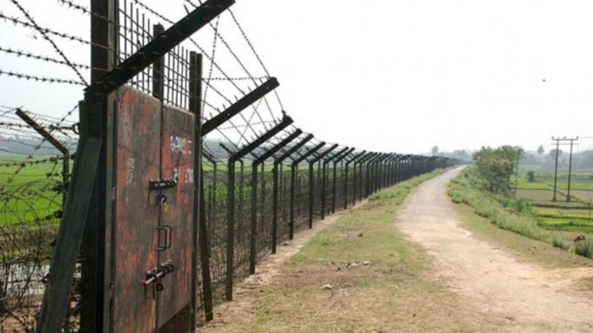 সীমান্তের কাঁটাতারে রাজনীতির ছায়া : ভারত-বাংলাদেশ সম্পর্কে কি নতুন সংকটের ইঙ্গিত?