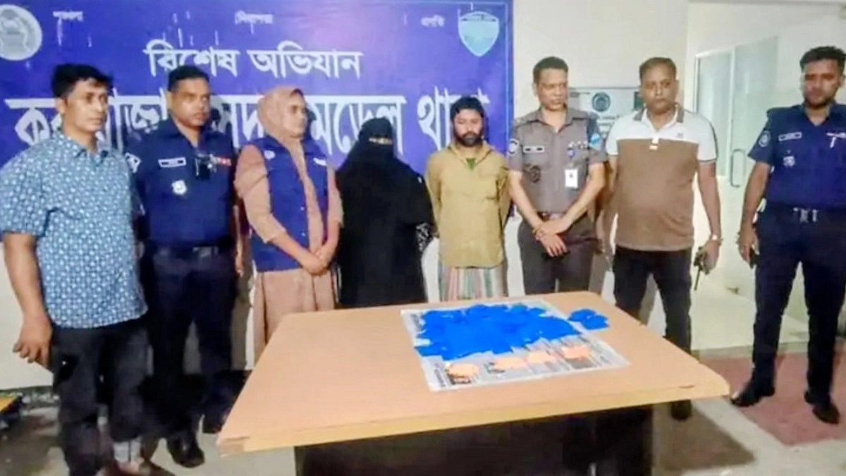 কক্সবাজারে ১৭ হাজার ইয়াবাসহ দম্পতি আটক