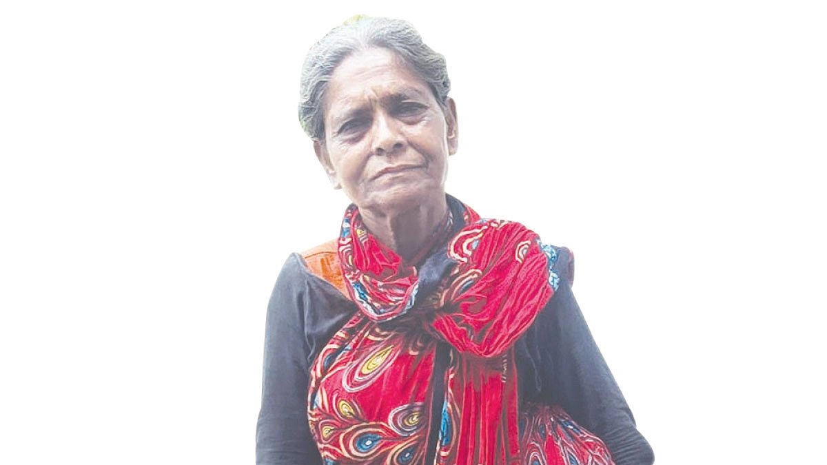 কণ্ঠে মাধুর্য পেটে ক্ষুধা