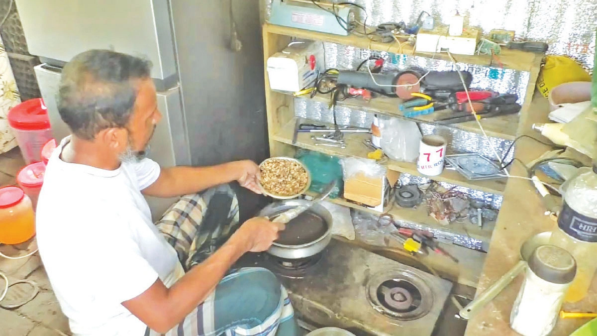 খেজুরের আঁটি থেকে কফি