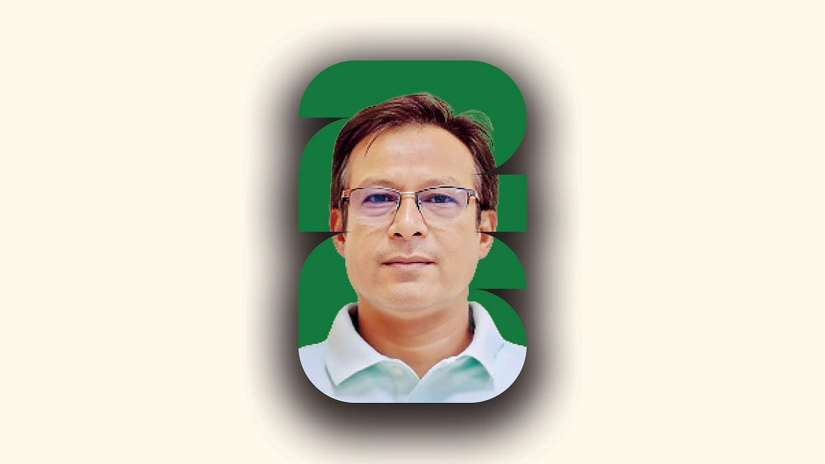 ডাচদের ভোগাচ্ছে  মিডফিল্ড