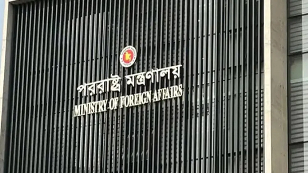দিল্লি বিমানবন্দরের ‘ঘটনা’ নিয়ে ভারতের ব্যাখ্যা ‘সন্তোষজনক নয়’