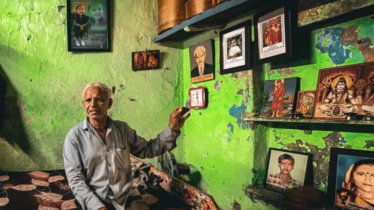 ‘আকাশের দিকে আর তাকাই না’— এক বছর পরও ক্ষত বইছেন এয়ার ইন্ডিয়া দুর্ঘটনার ক্ষতিগ্রস্তরা