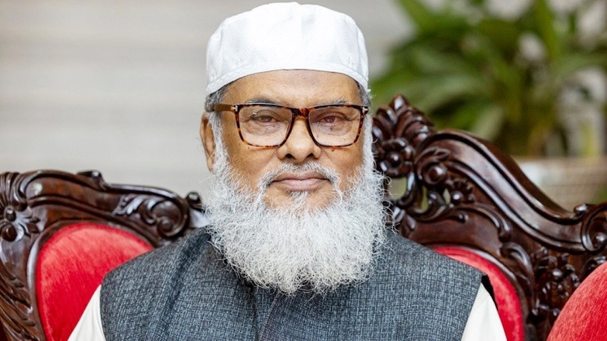 ধর্ম উপদেষ্টা খালিদ একাই নিয়েছেন ৮২ লাখ