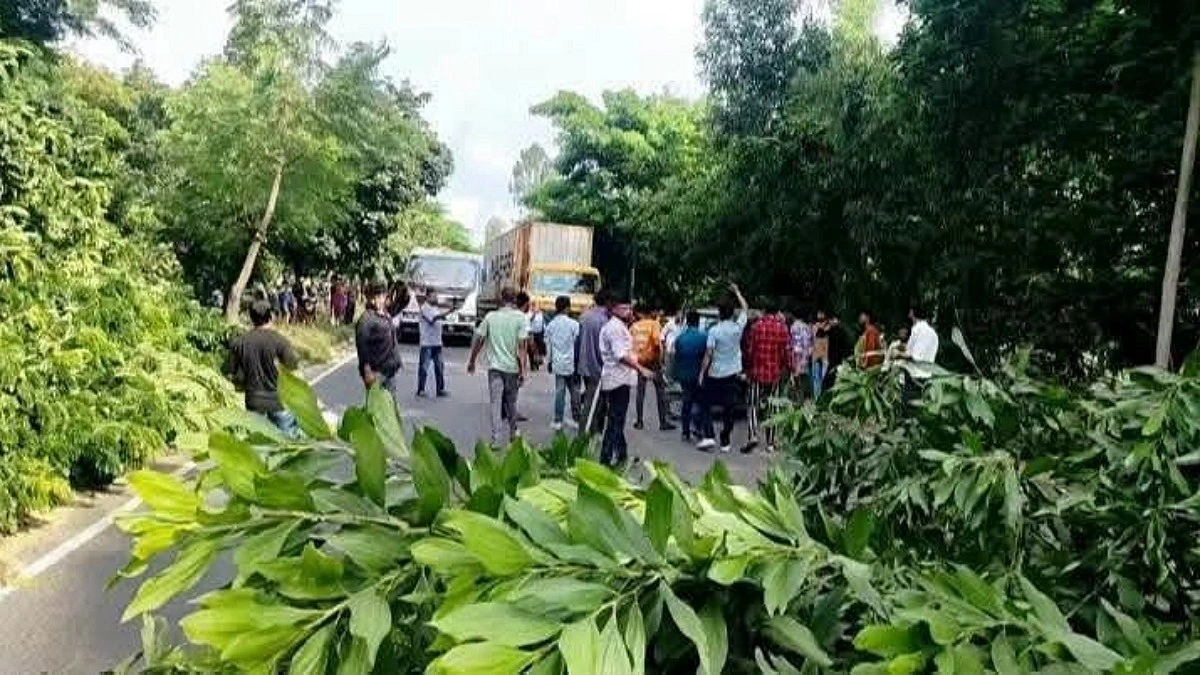 আসলামের অনুসারীদের অবরোধে যানজট মহাসড়কে
