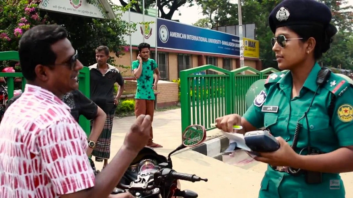 ট্রাফিক আইন অমান্যে ১৮৩১ মামলা