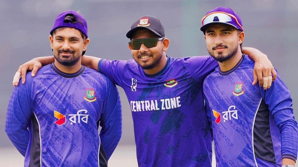 অস্ট্রেলিয়া সিরিজে মোসাদ্দেক ও সোহান দুজনই আছেন