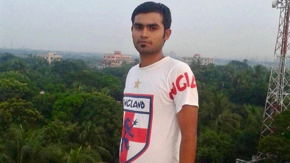 বাবার মৃত্যুর খবর দিতে গিয়ে মিলল ছেলের ঝুলন্ত মরদেহ