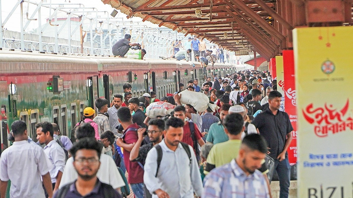 ছুটি শেষে চেনা রূপে ফিরছে চট্টগ্রাম
