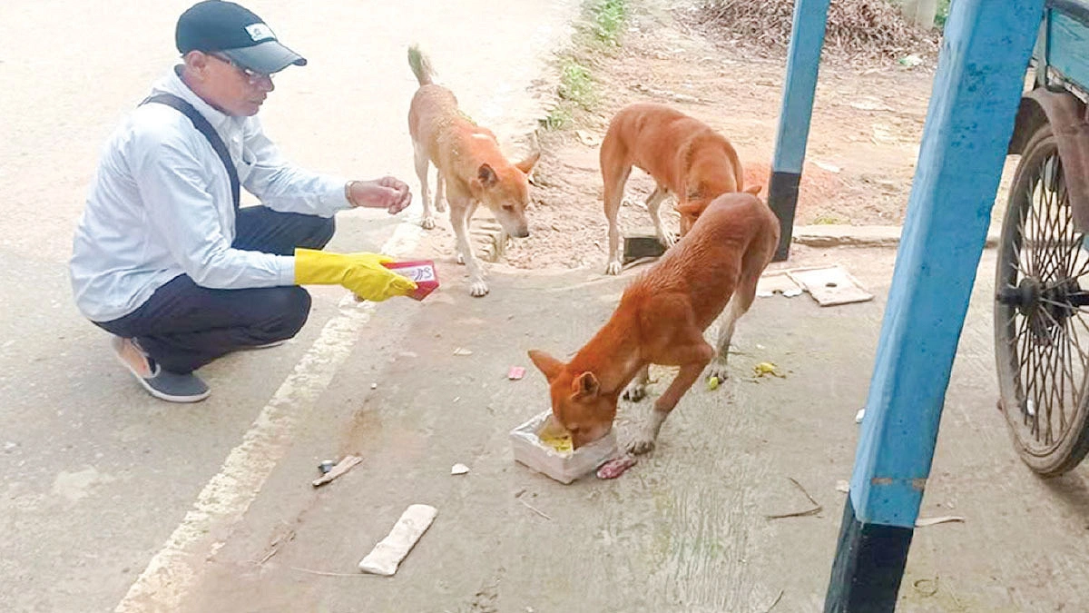 পশুপাখির প্রতি শরীফের ভালোবাসা