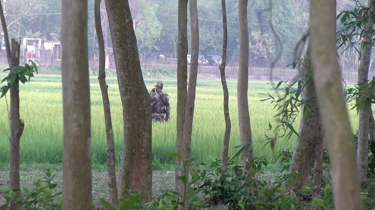 লালমনিরহাট সীমান্তে ৩ নারীকে পুশইনের চেষ্টা প্রতিহত করল বিজিবি