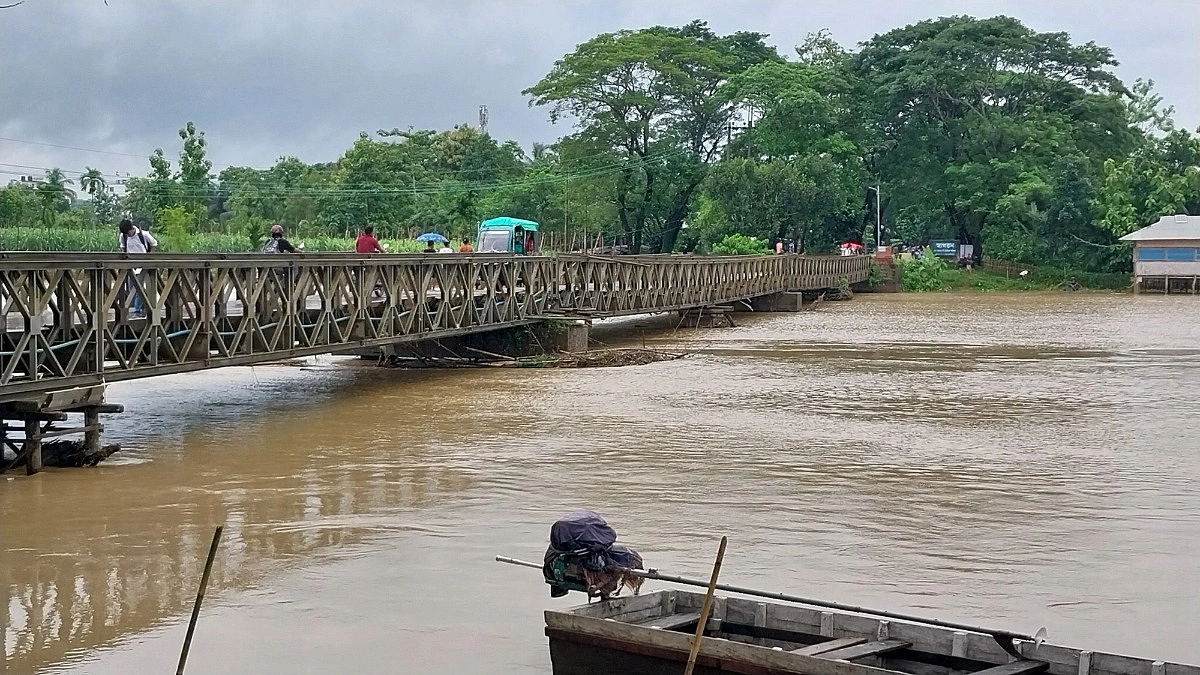 খাগড়াছড়ির অনেক এলাকা এখনো পানির নিচে, বন্যা নিয়ে নেই সুখবর