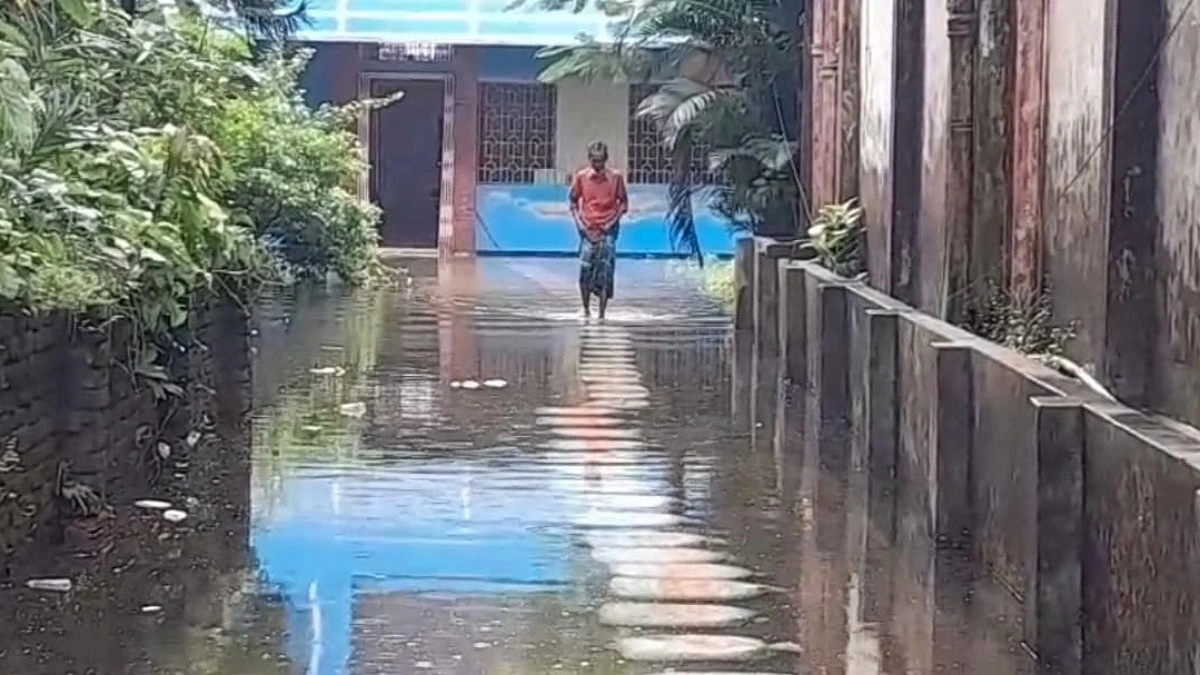বৃ‌ষ্টিতে জলাবদ্ধতা, নাকাল পটুয়াখালী শহর