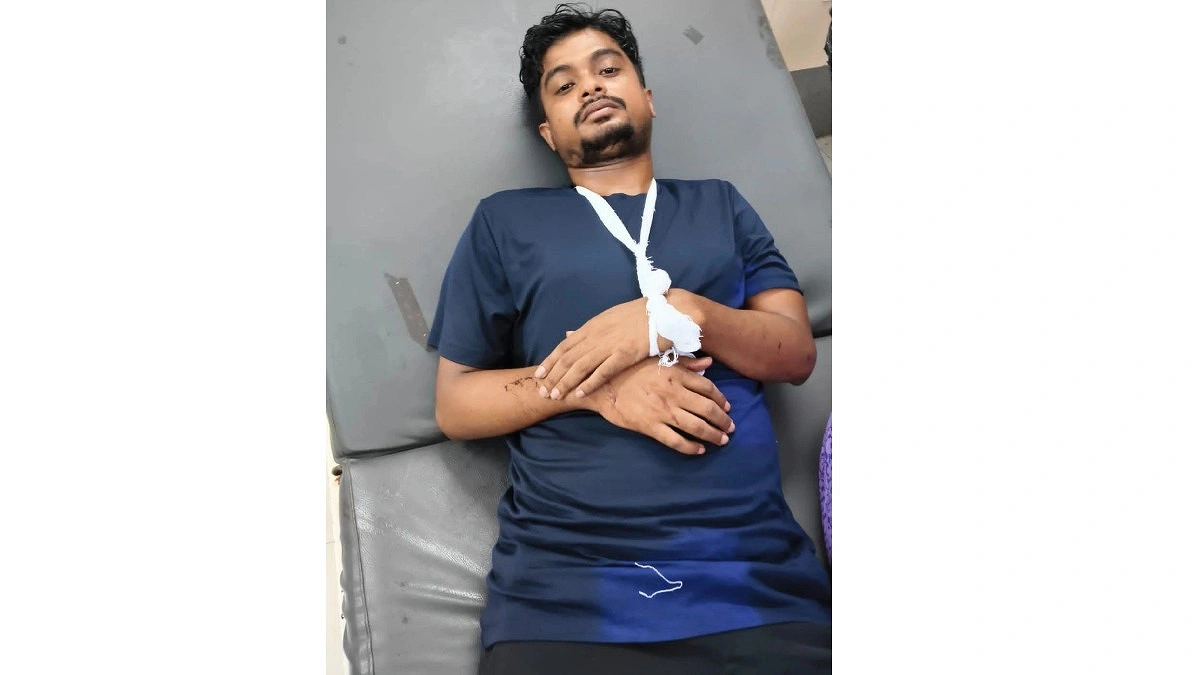 বাস উল্টে নিহত ১, আহত ৬