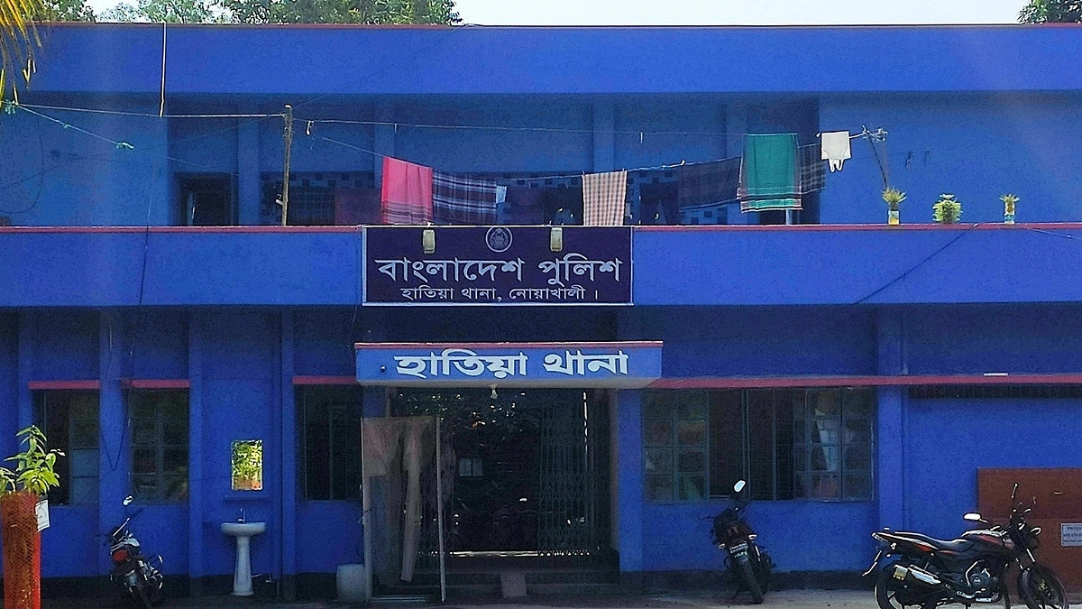 হাতিয়ার বনে ভেসে এলো অজ্ঞাতপরিচয় ব্যক্তির মরদেহ