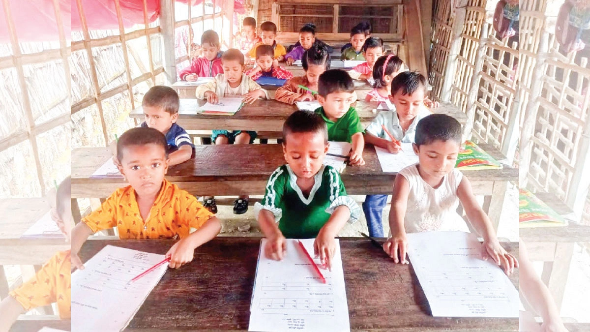শিশুদের স্বপ্ন ফেরাচ্ছেন ইদ্রিস আলী