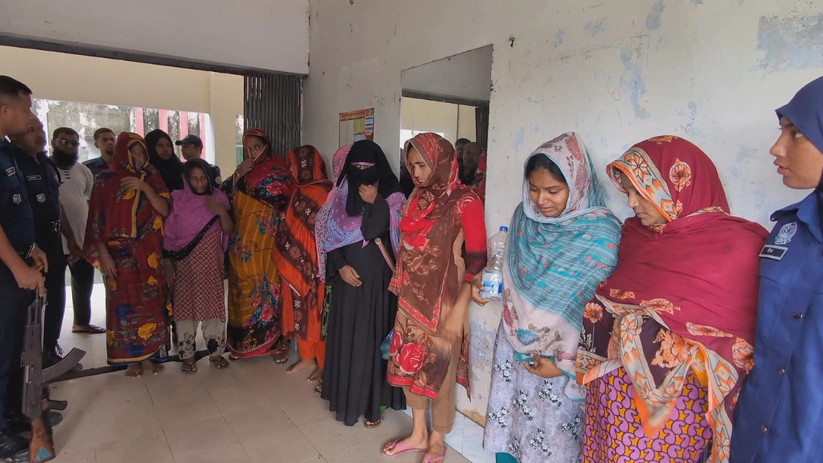 আসামি মৃত্যুর গুজব ছড়িয়ে থানায় হামলায় গ্রেপ্তার ১৮