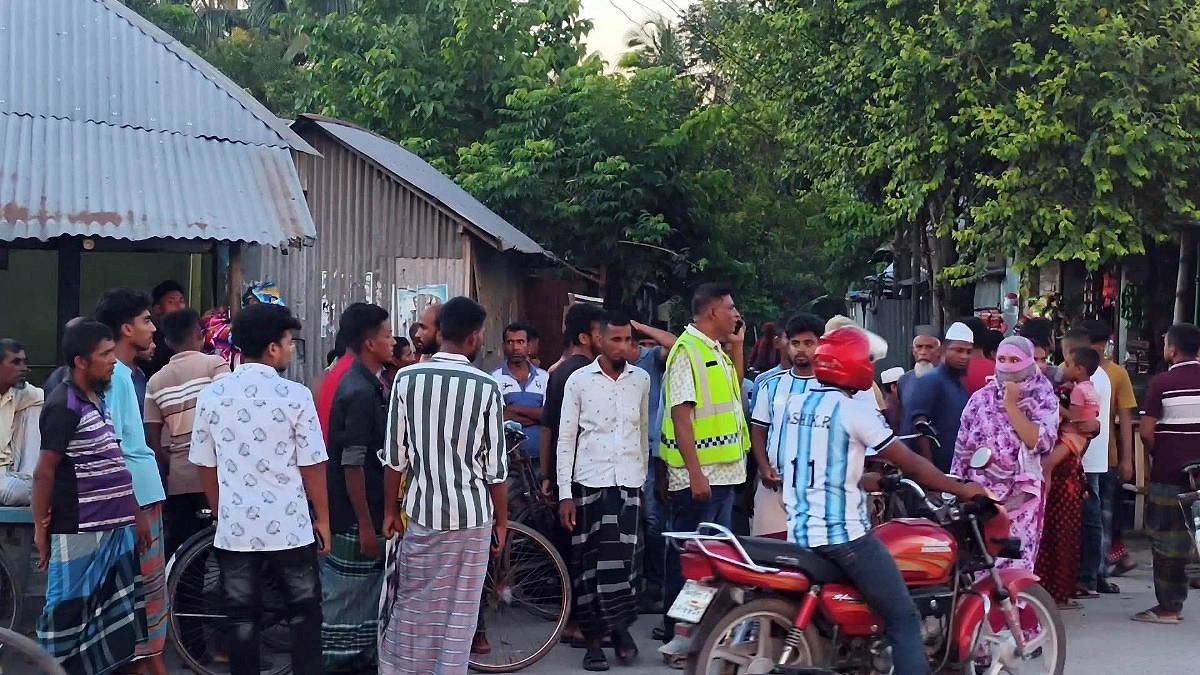 অতিরিক্ত গতি, মোটরসাইকেলের নিয়ন্ত্রণ হারিয়ে প্রাণ গেল যুবকের
