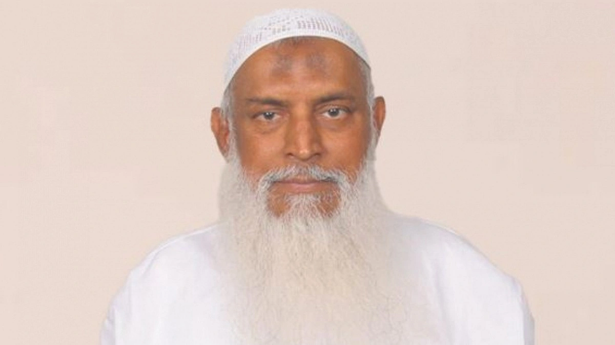 সিঙ্গাপুরে সফল অস্ত্রোপচার ধর্মমন্ত্রীর