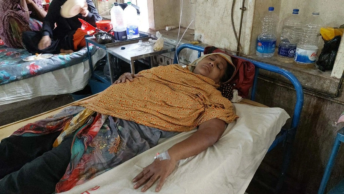 সম্পত্তির জন্য ছেলের মারধরে মা হাসপাতালে!