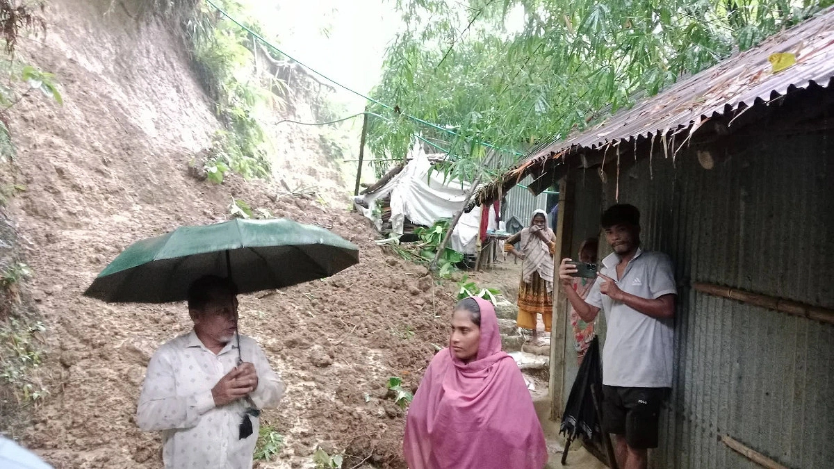 রাঙামাটিতে পাহাড় ধসে ১ জনের মৃত্যু