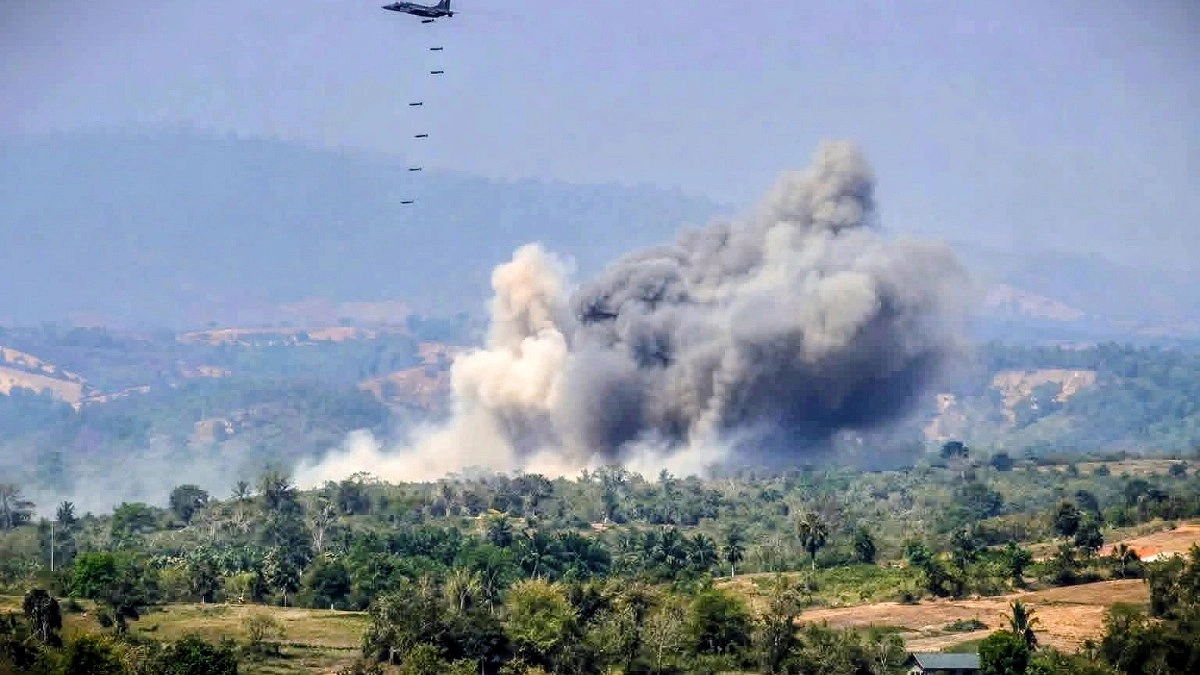 রাখাইনে যুদ্ধের আগুন, সীমান্তে অনুপ্রবেশের আশঙ্কা